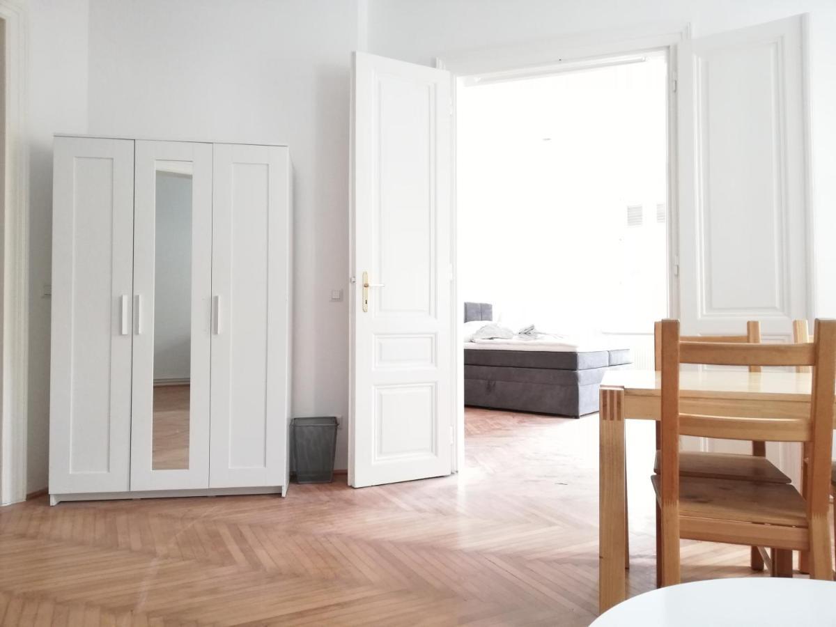 Central Living Apartments - Schoenbrunn Wien Eksteriør bilde