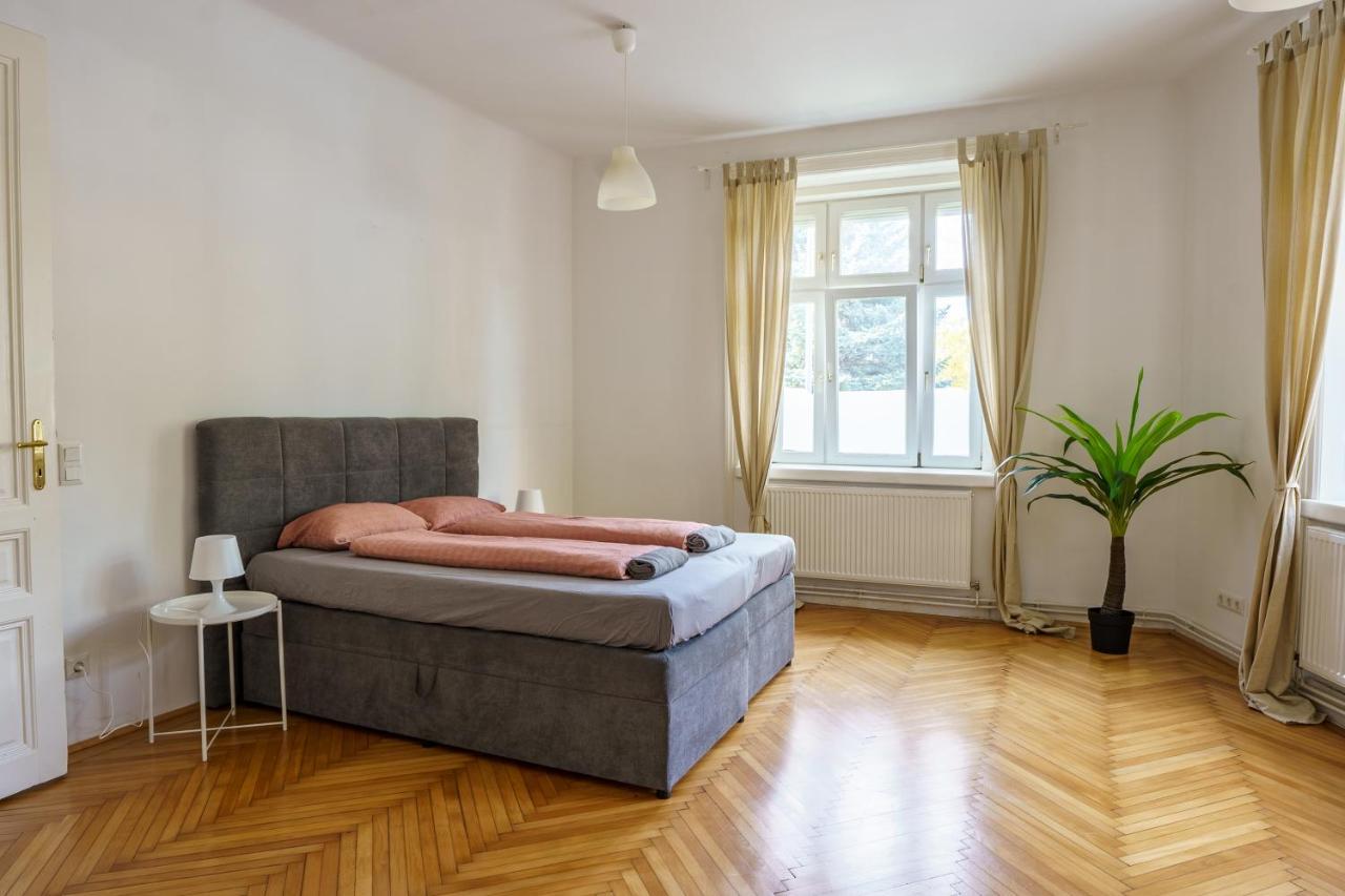 Central Living Apartments - Schoenbrunn Wien Eksteriør bilde