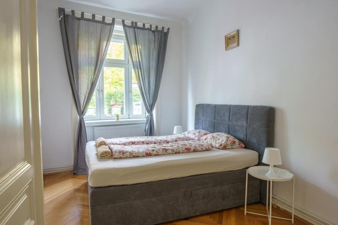 Central Living Apartments - Schoenbrunn Wien Eksteriør bilde